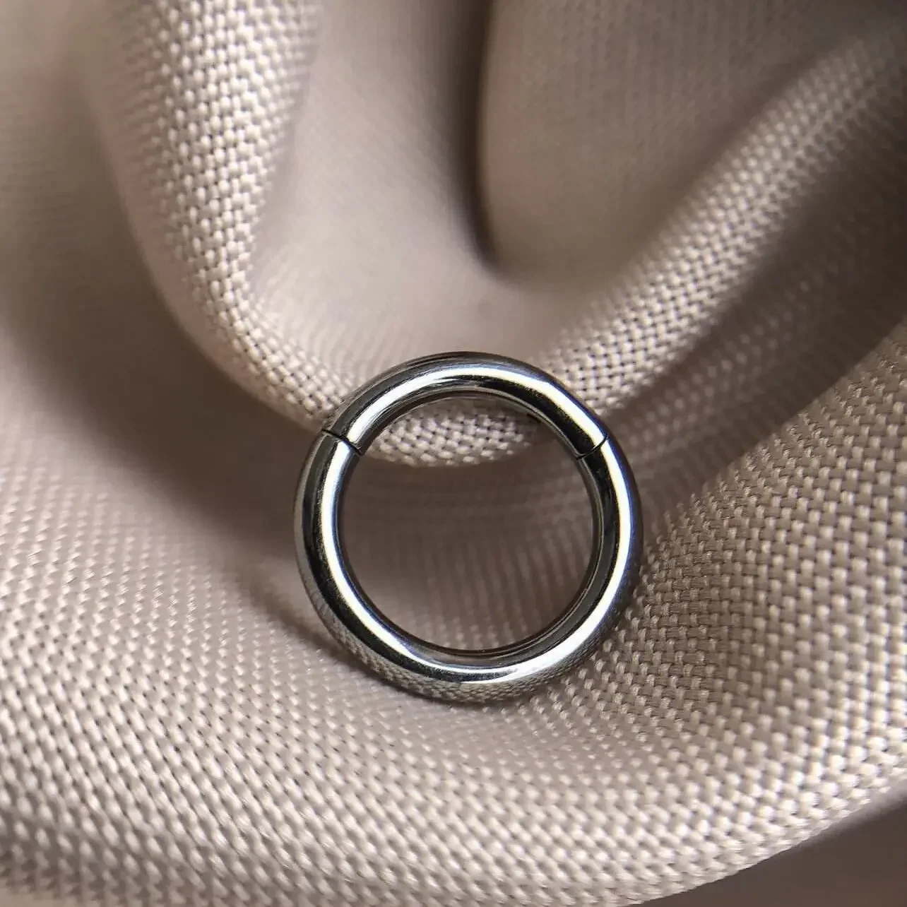 G23 Tytanowy pierścień do nosa – Body Jewelry Septum recenzja i cena