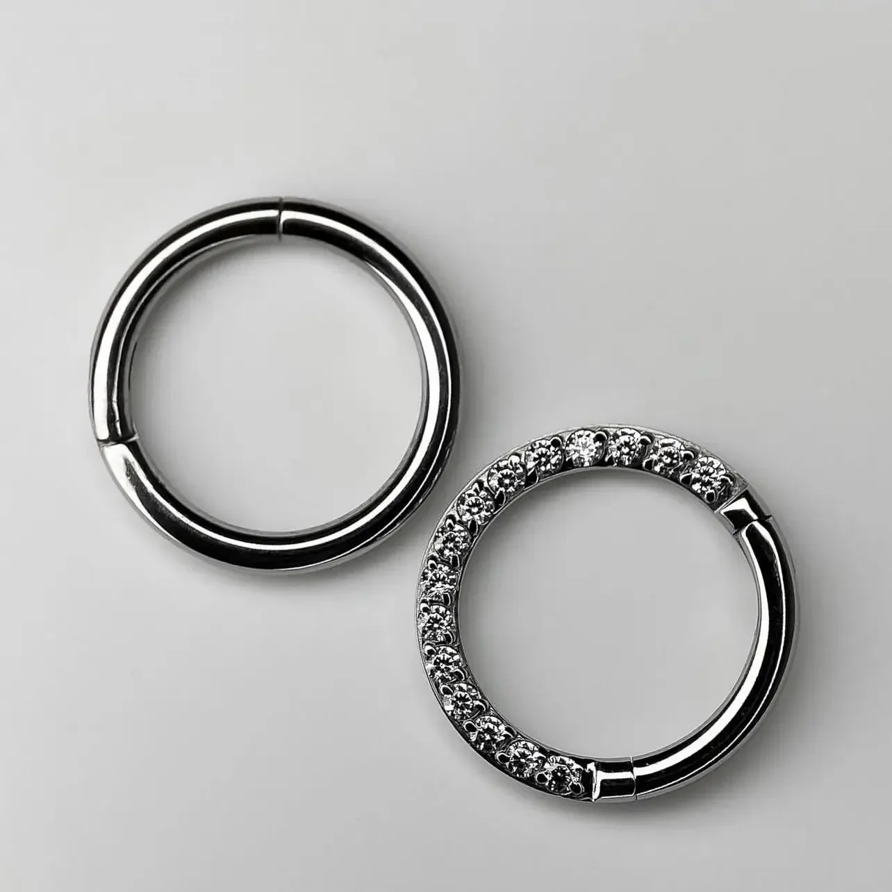 G23 Tytanowy pierścień do nosa – Body Jewelry Septum recenzja i cena